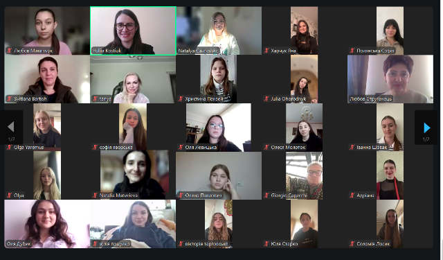 Спільне фото учасників зустрічі.